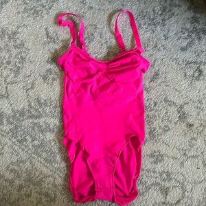 SKIMS Sculpting Bodysuit briefs style